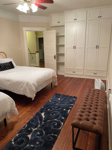 Room 5, Pine Street House, Shelby