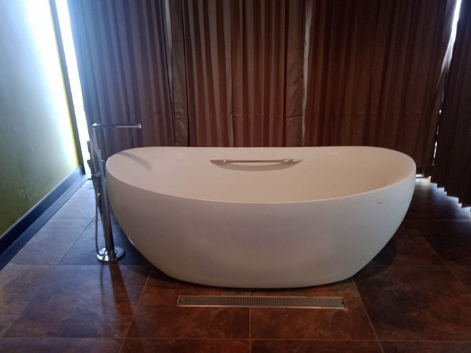 Bathroom 3, Soul by Araiya, Paithalmala, A Vihaara Resort & Spa, Kannur