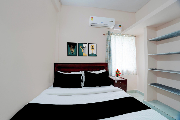 Room 4, Hotel O Red Hill Chennai, Thiruvallur