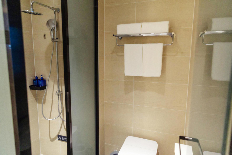 Bathroom, Hanting Hotel Cangzhou Huanghua Xinyu Building, Cangzhou