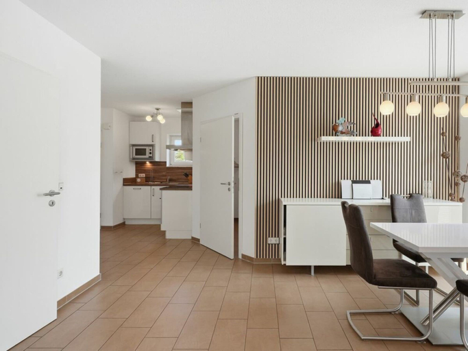 Dining 2, Holiday Apartment in Greetsiel With Terrace, Aurich