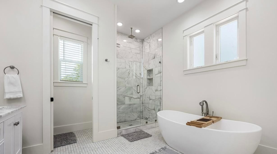 Bathroom 4, Saltwater Serenity, Walton
