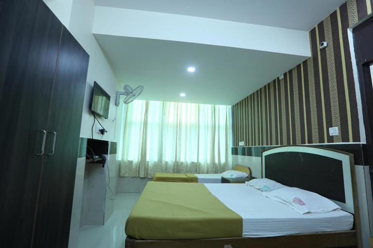 Bedroom, Hotel Embassy, Bangalore