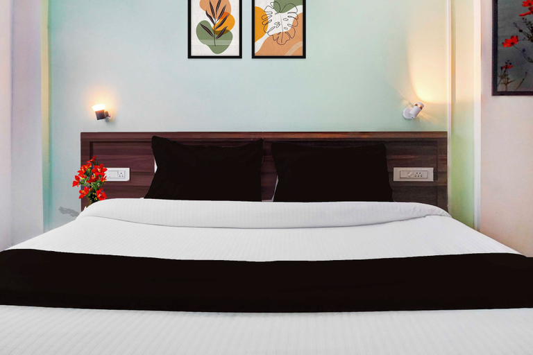 Room 2, Townhouse Oak Ambegaon Road Katraj, Pune
