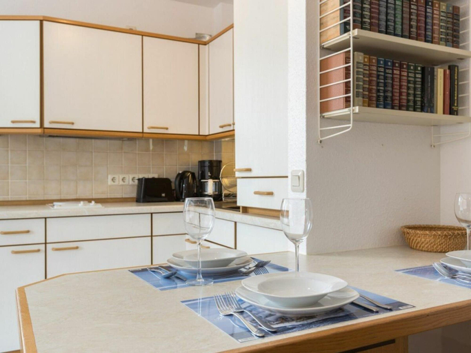 Private kitchen 2, 4 in the House at Blanker-hans-weg 5, Nordfriesland