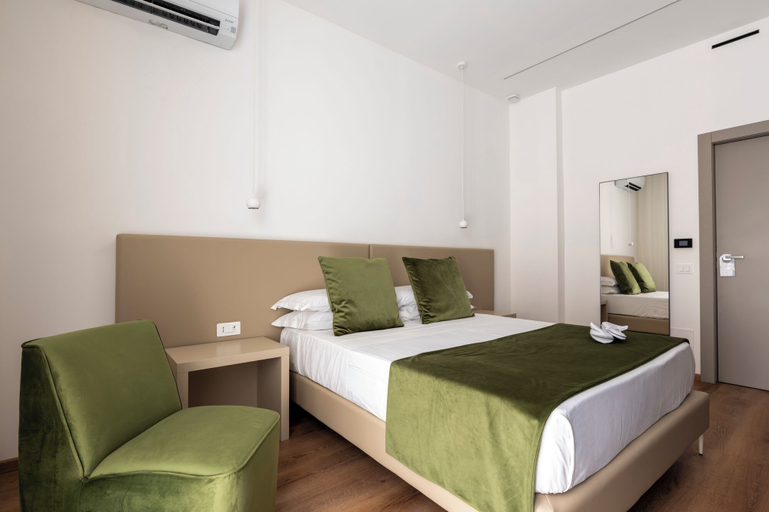 Room 5, Gallery Luxury, Palermo