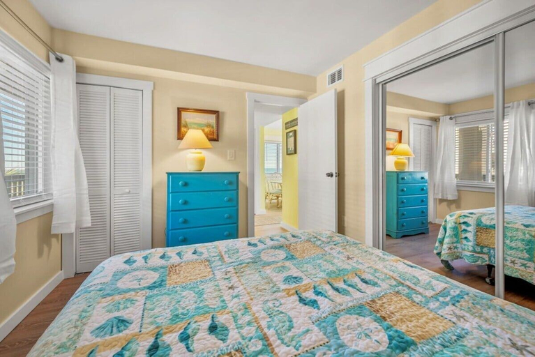 Bedroom 5, Best Views in Sand Dollar! Beachfront w/ Pool, Nassau