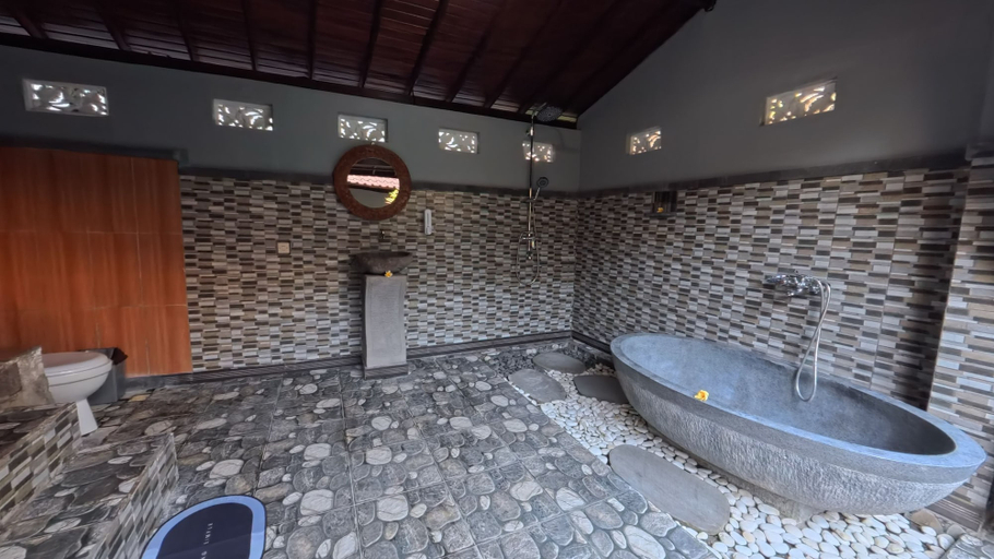 Bathroom 5, Lemon Blossom Guest House, Gianyar