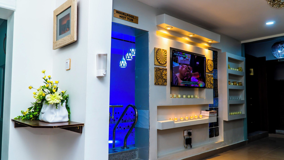 Spa 3, Quiet Pols Residence, Ikeja