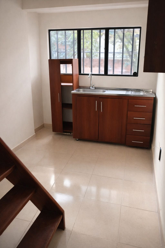 Interior 5, Apto duplex con vista a la calle, Medellín