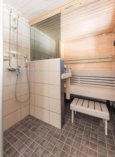 Bathroom 3, Onnela 2 Chalet, Northern Ostrobothnia