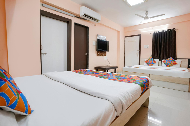 Room 2, FabHotel Rama Palace, Nashik