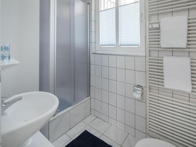 Bathroom 4, Friedrichstr. 36 Apt. 3, Aurich