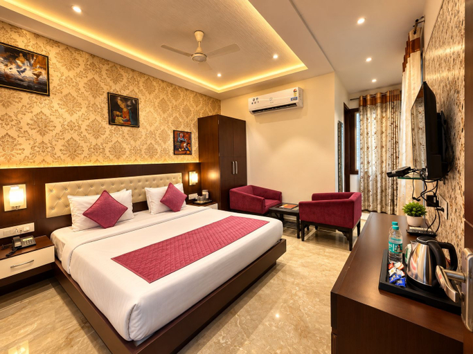 Bedroom 4, Hotel Taj Heights, Agra