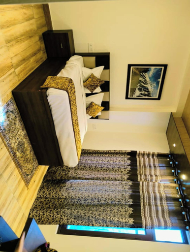 Room 2, Saima Luxury, Srinagar