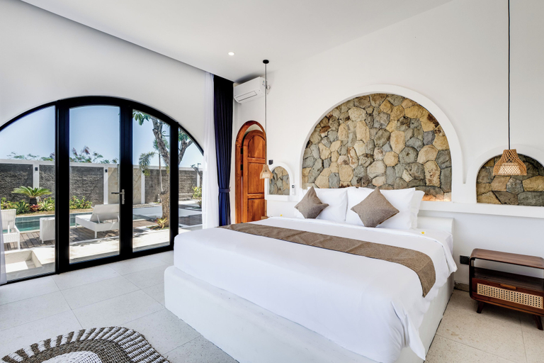 Room 1, Samanea Hills, Badung