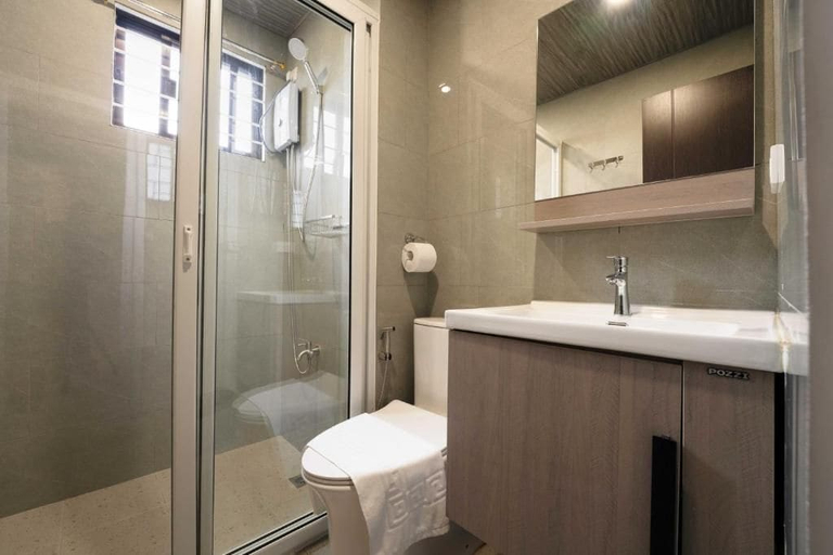Bathroom 2, HIGHLAND NEST, Baguio City