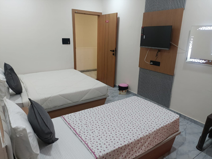 Room 3, Hotel Harmony Inn Ahmedabad, Ahmadabad