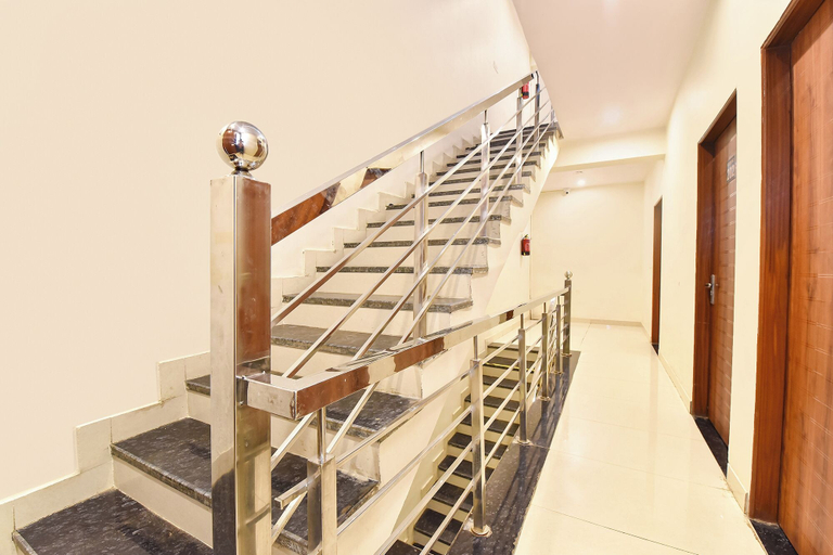 Staircase 5, FabHotel Anand Palace, Jaipur