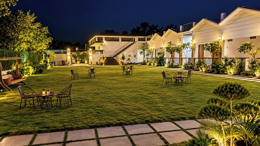Outdoor dining 3, Yellow Tail by Yesotel, Nainital