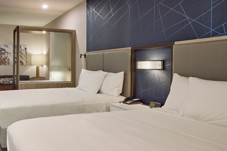 Bedroom 2, Springhill Suites By Marriott Medford Airport, Jackson