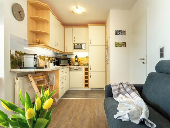 Living area 1, Holiday Apartment With 2 Bedrooms, Ostholstein
