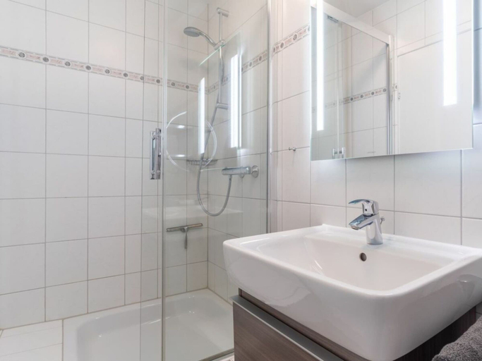 Bathroom, Holiday Apartment With 1 Bedroom, Nordfriesland