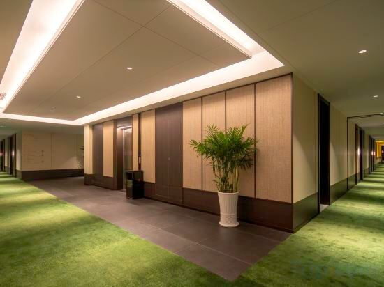 Hotel Interior/Public Areas