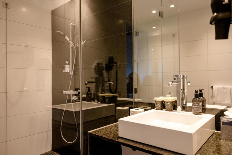 Bathroom 5, Motel One München-Parkstadt Schwabing, München