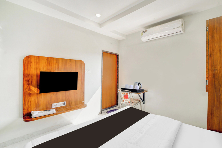 Room 4, Collection O Ujjain City Centre, Ujjain
