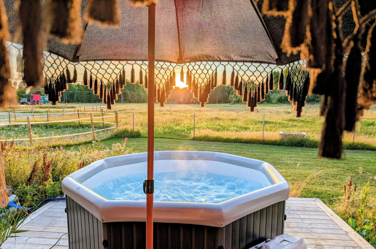 Outdoor spa tub 5, Kolsta Gård, Söderhamn