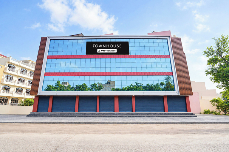 Primary image, Townhouse Vishwavidyalaya Metro Station, Kanpur Nagar