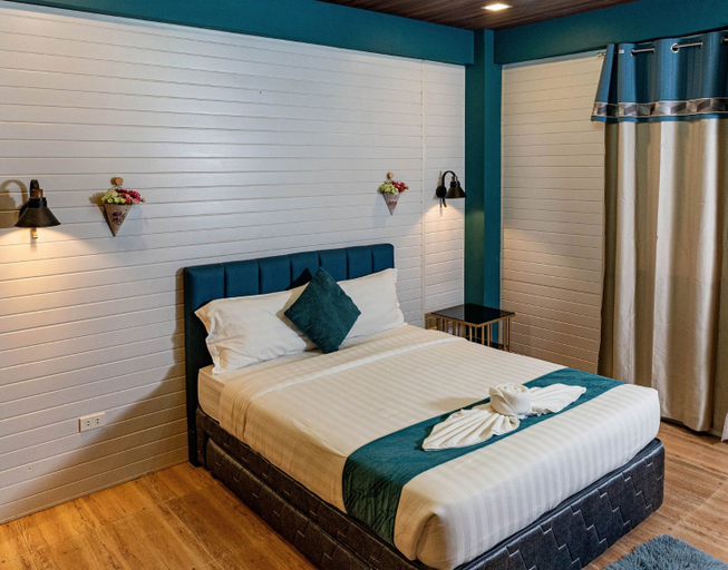 Room 2, Paragos Silvinas Cabin 2, Tagaytay City
