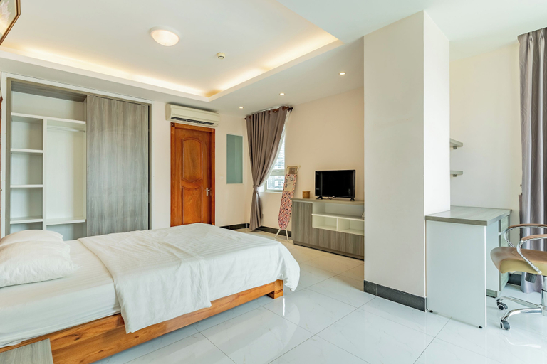 Room 2, Gold-288 Apartment, Phnom Penh