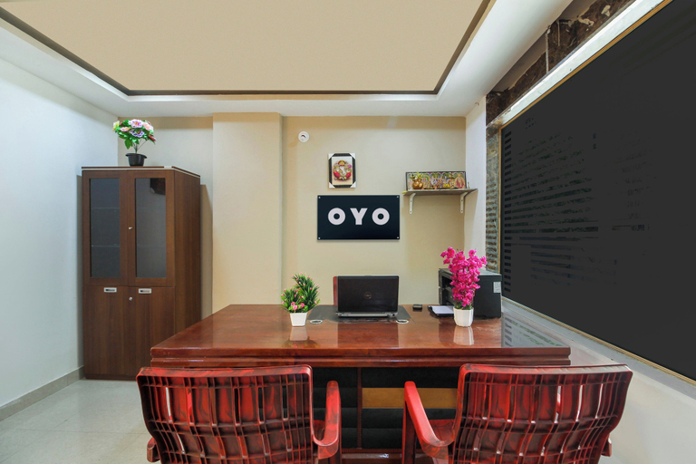 Lobby 2, Super Hotel O New Cyber Grand Madhapur, Hyderabad