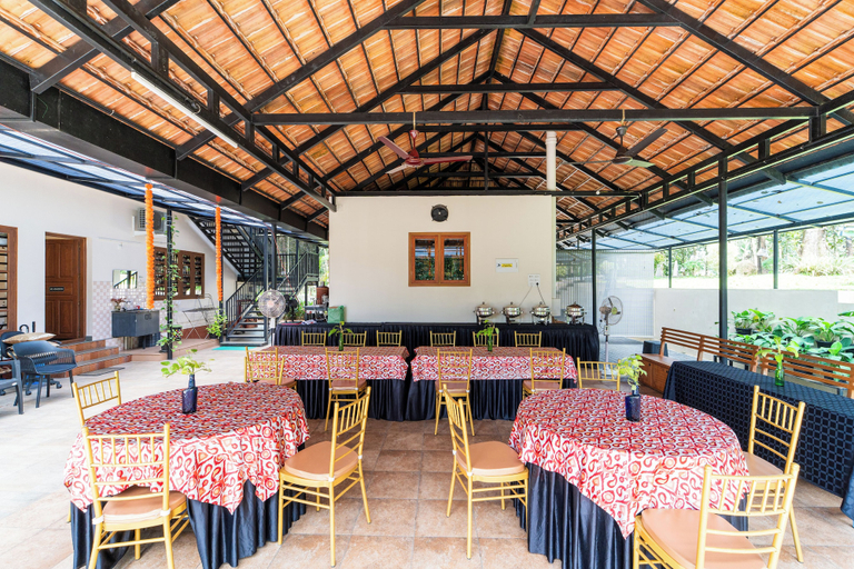 Outdoor dining 5, ELIVAAS Signature Pochans Zen 3BHK Villa, Idukki