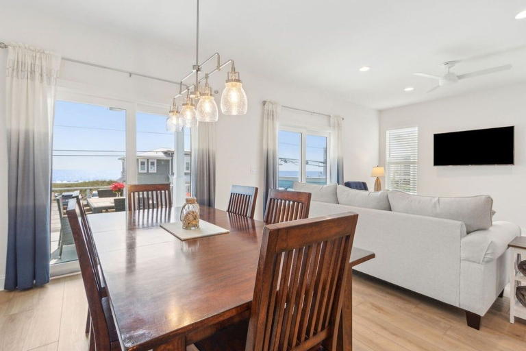 Interior 4, New 2025 Ocean Views Pool 4BR, Nassau