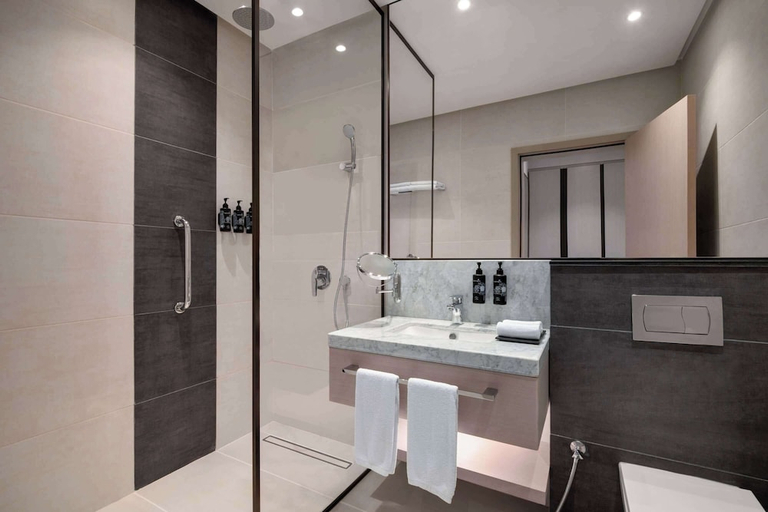 Bathroom 3, Ramada by Wyndham Riyadh, Riyadh