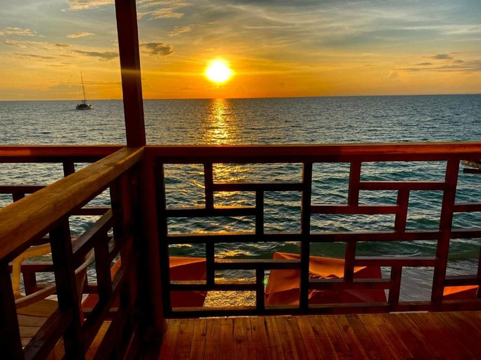 Property grounds, Roma beach, Cartagena de Indias