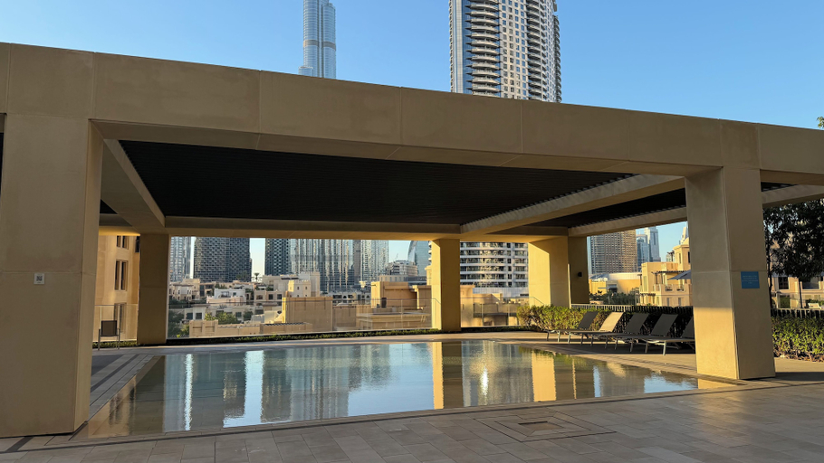 Pool, Rentico Lux 1BR Skyline View Burj Royale, Dubai