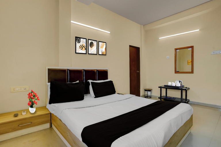 Room 5, Hotel O Vapi GIDC Formerly Zion Inn, Valsad