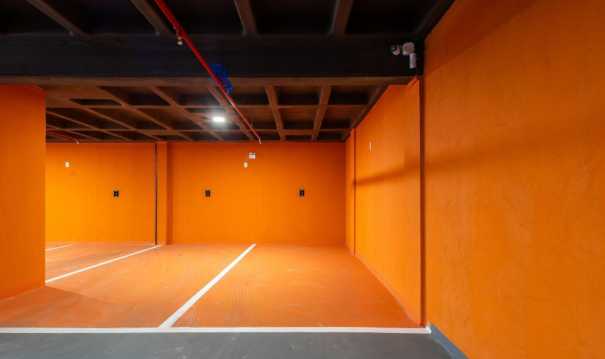 Sport court, Your Exclusive Stay Just Steps From the sea in Meia Praia - FFS II, Itapema