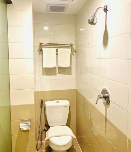 Bathroom 4, Jakarta City Hotel, West Jakarta