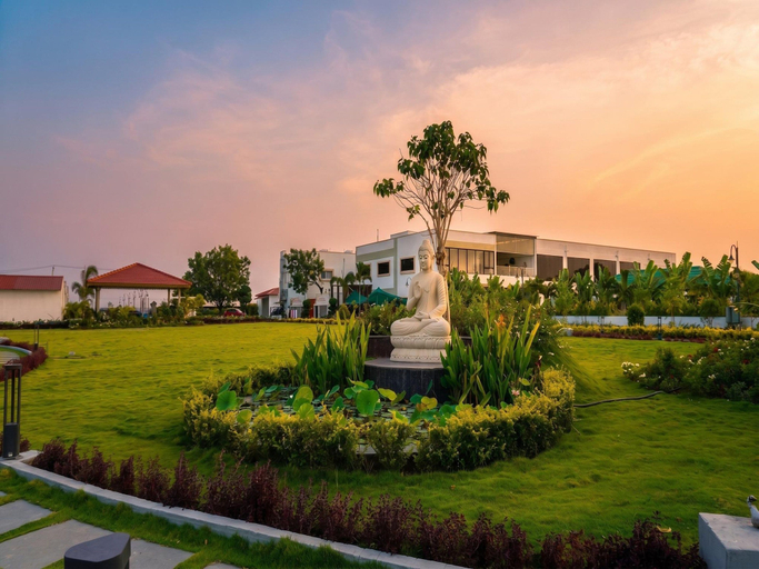 Property grounds, Suite Room Haritha Wellness Resort, Ranga Reddy