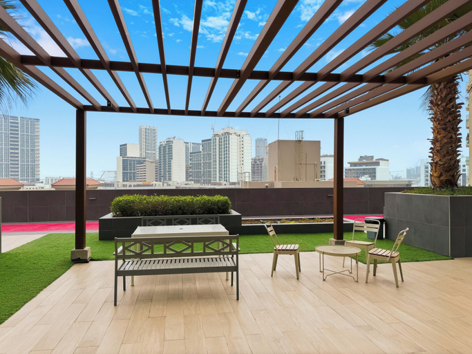 Outdoor dining, Bloomfields Studio in Bloom Heights-JVC, Dubai