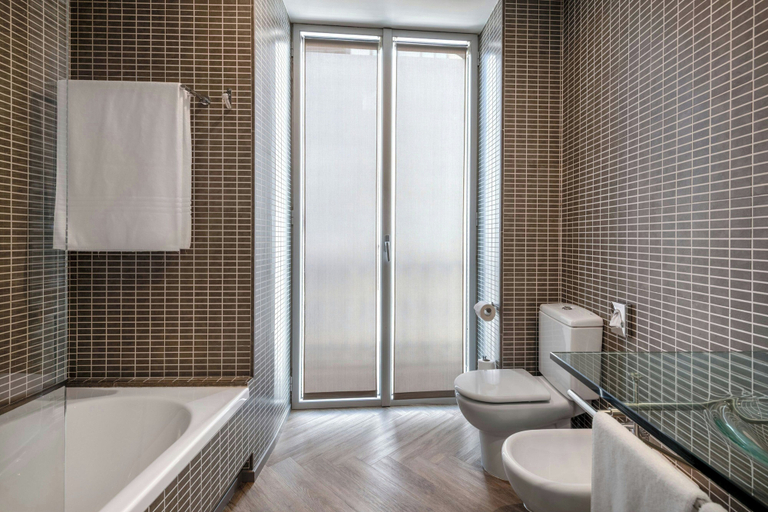 Bathroom 5, AC Hotel Palacio Universal by Marriott, Pontevedra