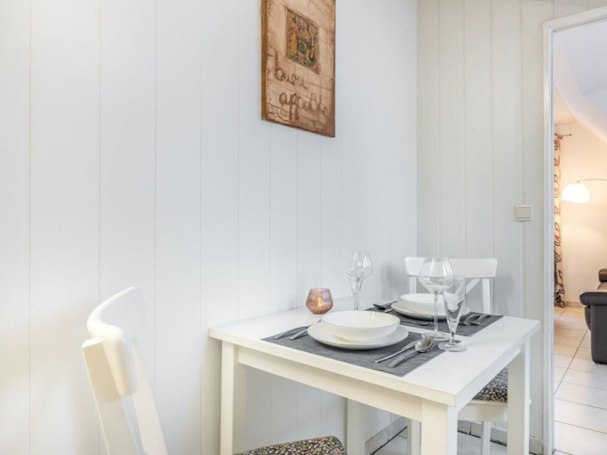Dining, Holiday Apartment With 1 Bedroom, Nordfriesland