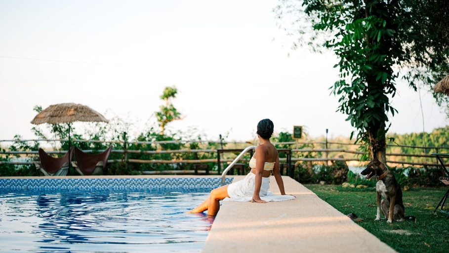 Pool 5, Balai sa Bundok Bolinao, Bolinao