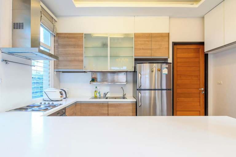 Private kitchen 3, Modern 2BR Beachside Pool Villa (BA2), Sattahip