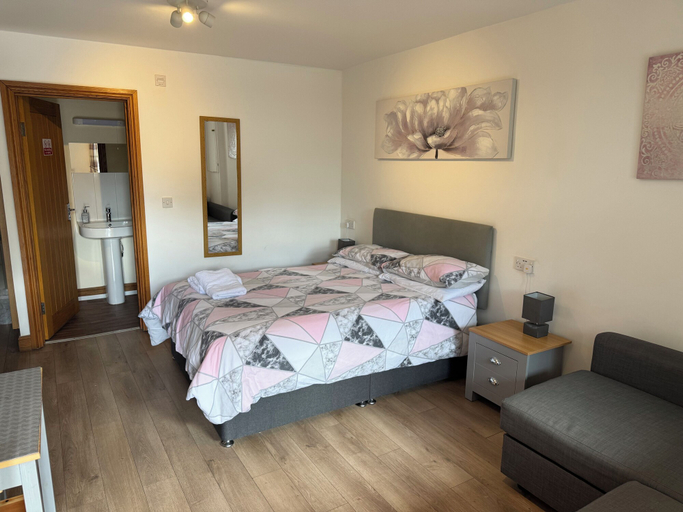 Room 2, Beechwood B&B, North Somerset